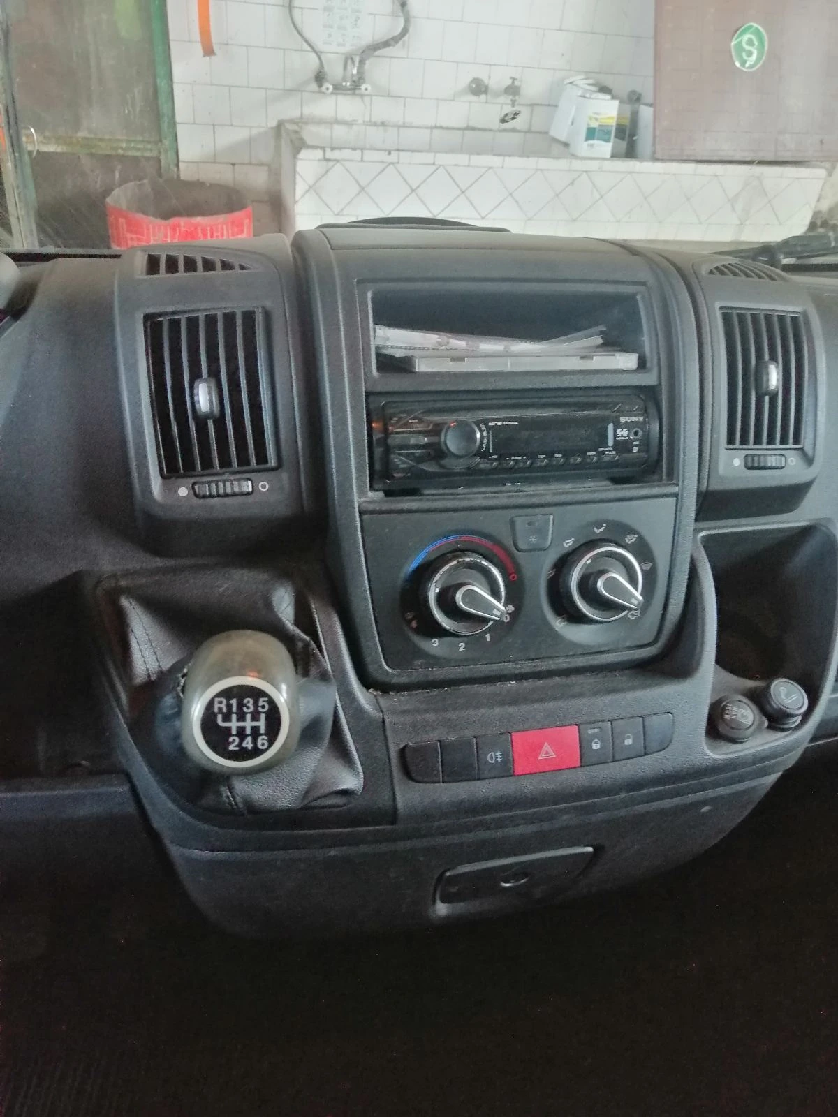 Peugeot Boxer  - изображение 4 | Auto.bg Peugeot Boxer  - изображение 4