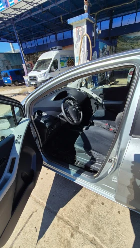 Toyota Yaris - 2863 € / 5599.54 лв. - 11925558 9 | Car24.bg Toyota Yaris - 2863 € / 5599.54 лв. - 11925558 9