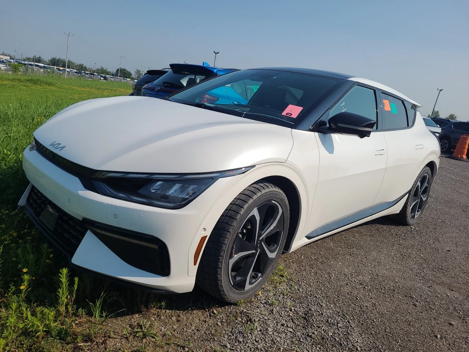 Kia EV6 LONG RANGE GT LINE 2 4D UTILIT * CARFAX | Auto.bg — изображение 1 Kia EV6 LONG RANGE GT LINE 2 4D UTILIT * CARFAX | Auto.bg — изображение 1