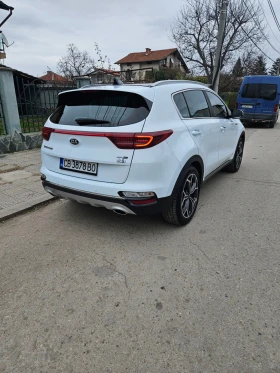 Kia Sportage 2.0 CRDI GT Line 4x4 MHEV Hibrid JBL - 18900 € - 12127903 4 | Car24.bg Kia Sportage 2.0 CRDI GT Line 4x4 MHEV Hibrid JBL - 18900 € - 12127903 4