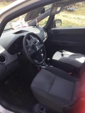 Mitsubishi Colt undefined | Auto.bg — изображение 3 Mitsubishi Colt undefined | Auto.bg — изображение 3