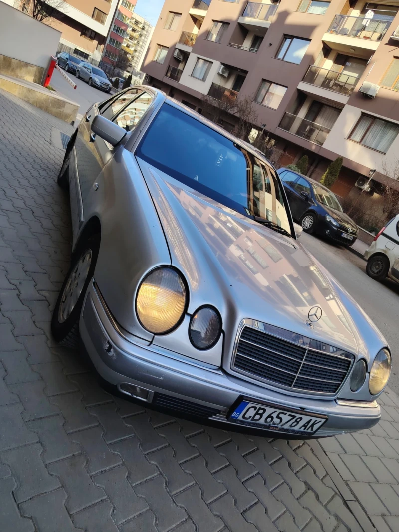 Mercedes-Benz E 250 - 1600 € / 3129.33 лв. - 74233469 1 | Car24.bg Mercedes-Benz E 250 - 1600 € / 3129.33 лв. - 74233469 1