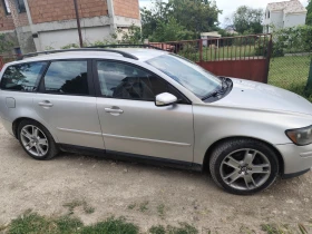 Снимка Volvo V50