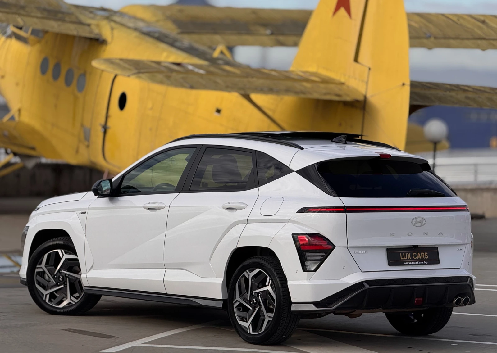 Hyundai Kona -N-line-Full-4x4-Keyless-Distronic-Cam360-Ambient- - изображение 4 | Auto.bg Hyundai Kona -N-line-Full-4x4-Keyless-Distronic-Cam360-Ambient- - изображение 4