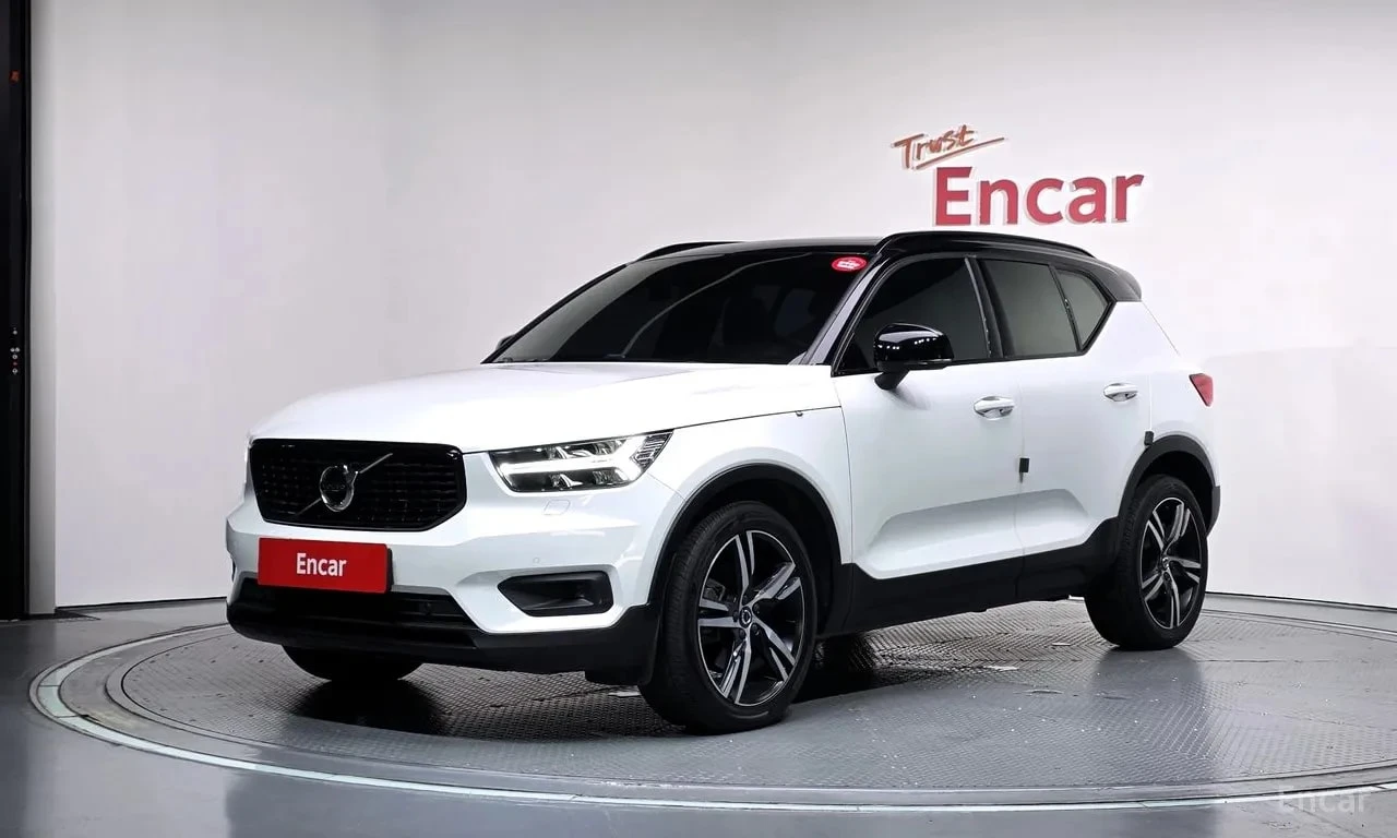 Volvo XC40 T4 R Design| ПАМЕТ| ПАНОРАМА| АЛКАНТАРА| 2 КЛЮЧА| | Auto.bg — изображение 1 Volvo XC40 T4 R Design| ПАМЕТ| ПАНОРАМА| АЛКАНТАРА| 2 КЛЮЧА| | Auto.bg — изображение 1