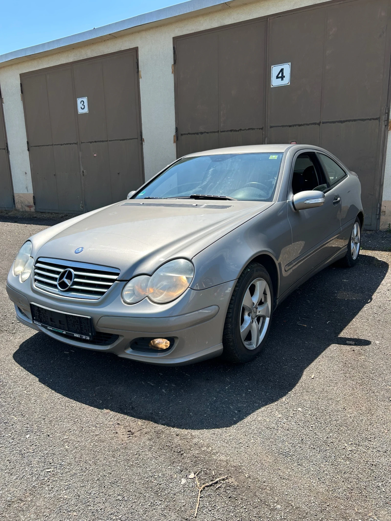 Mercedes-Benz C 200 undefined | Auto.bg — изображение 1 Mercedes-Benz C 200 undefined | Auto.bg — изображение 1