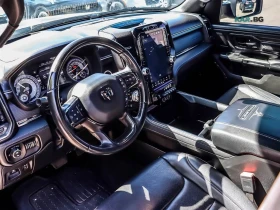 Dodge RAM 1500 Limited* Crew Cab* 4WD* ПОДГРЕВ* ОБДУХВАНЕ* 360* П | Auto.bg — изображение 7 Dodge RAM 1500 Limited* Crew Cab* 4WD* ПОДГРЕВ* ОБДУХВАНЕ* 360* П | Auto.bg — изображение 7