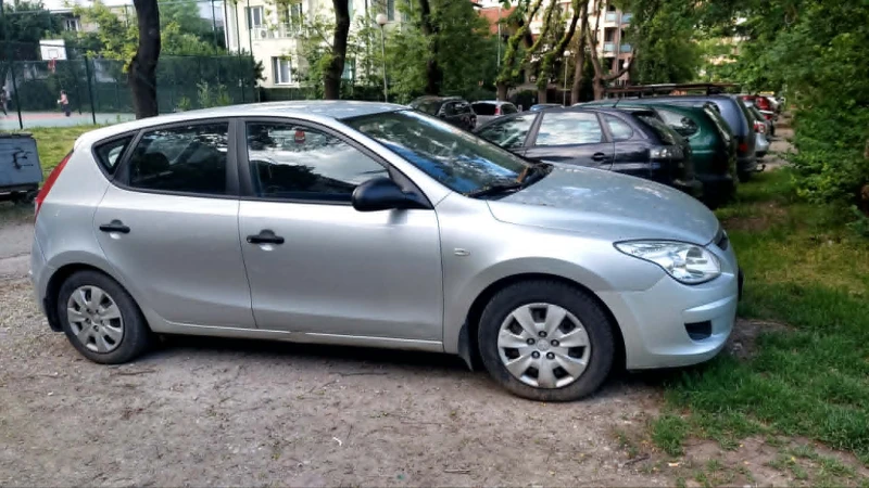 Hyundai I30 - 3500 € / 6845.40 лв. - 31703397 1 | Car24.bg Hyundai I30 - 3500 € / 6845.40 лв. - 31703397 1