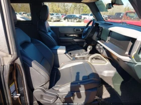 Ford Bronco 2.7L V-6 DI, DOHC, VVT, TURBO, 315HP 4X4 Drive - 45300 лв. / 23161.52 € - 38356679 10 | Car24.bg Ford Bronco 2.7L V-6 DI, DOHC, VVT, TURBO, 315HP 4X4 Drive - 45300 лв. / 23161.52 € - 38356679 10