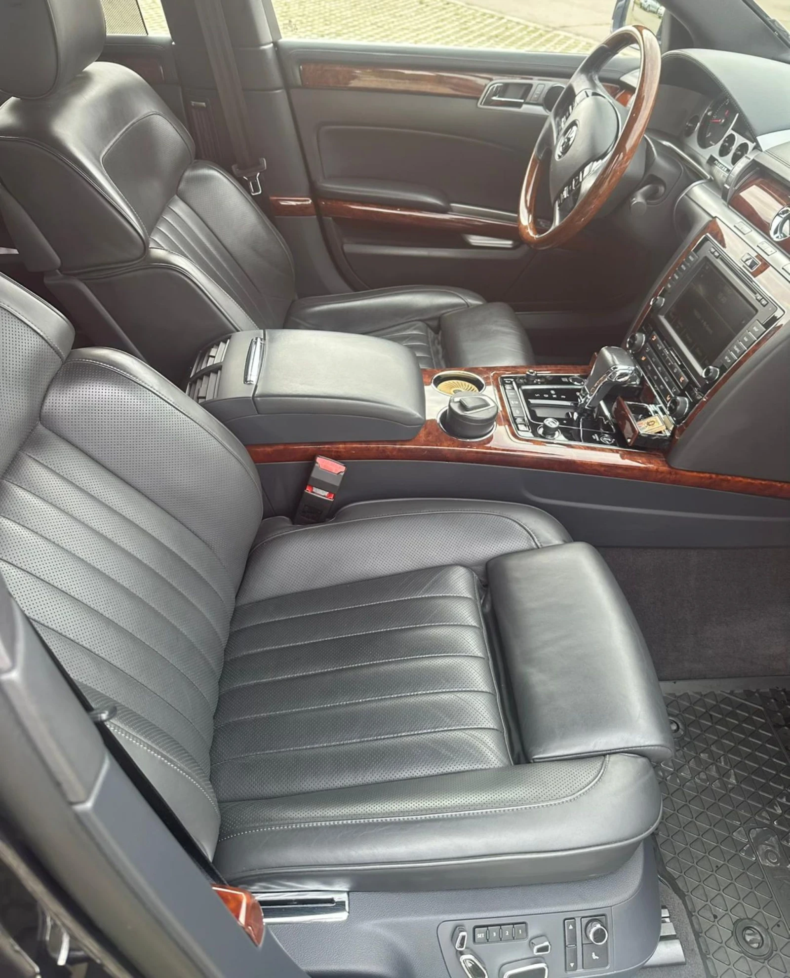 VW Phaeton Бартер/Лизинг - изображение 4 | Auto.bg VW Phaeton Бартер/Лизинг - изображение 4