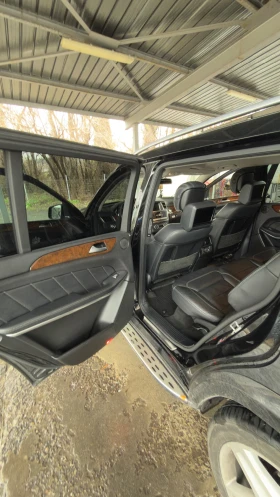 Mercedes-Benz GL 550 - 27000 € / 52807.41 лв. - 49034375 13 | Car24.bg Mercedes-Benz GL 550 - 27000 € / 52807.41 лв. - 49034375 13