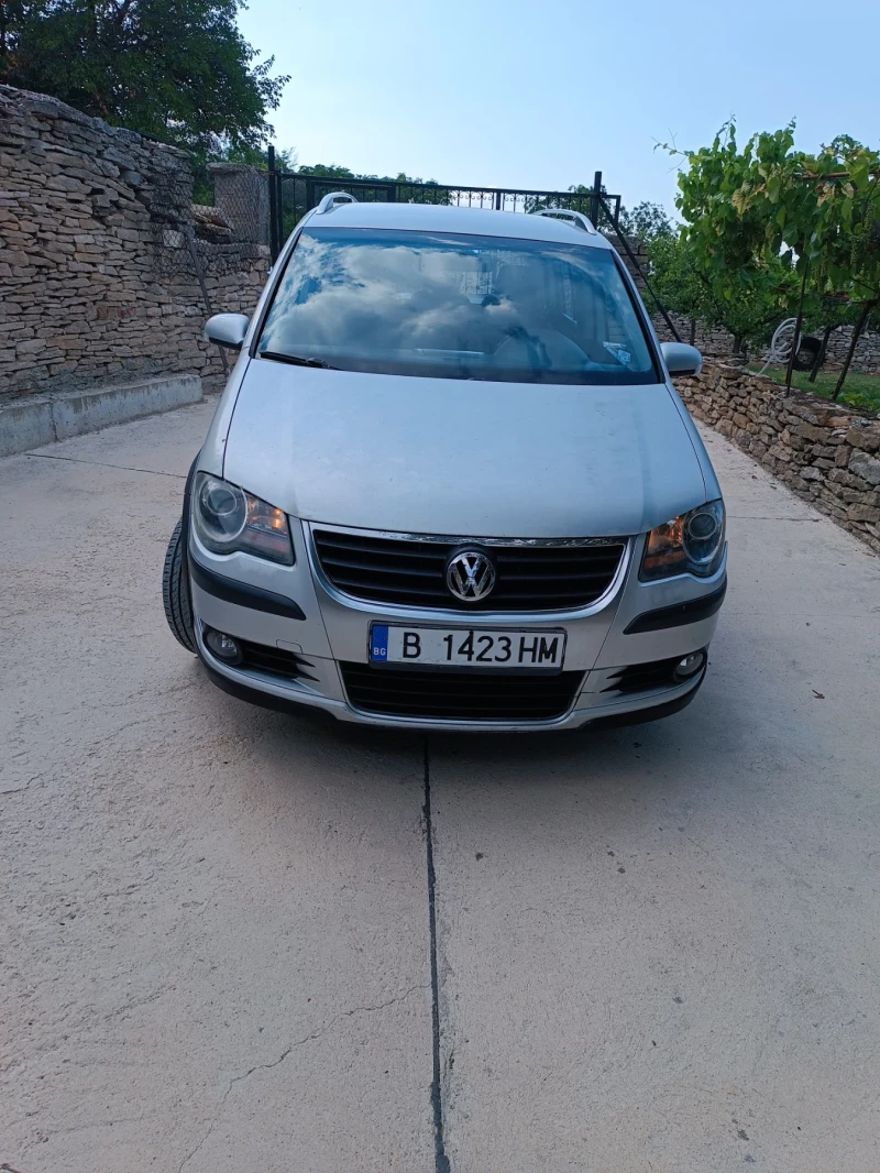 VW Touran 2.0 tdi BMM - 3700 € / 7236.57 лв. - 95434933 1 | Car24.bg VW Touran 2.0 tdi BMM - 3700 € / 7236.57 лв. - 95434933 1