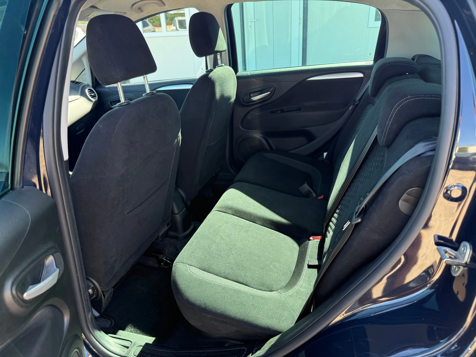 Fiat Punto 0.9i/SPORT/EURO6 - изображение 8 | Auto.bg Fiat Punto 0.9i/SPORT/EURO6 - изображение 8