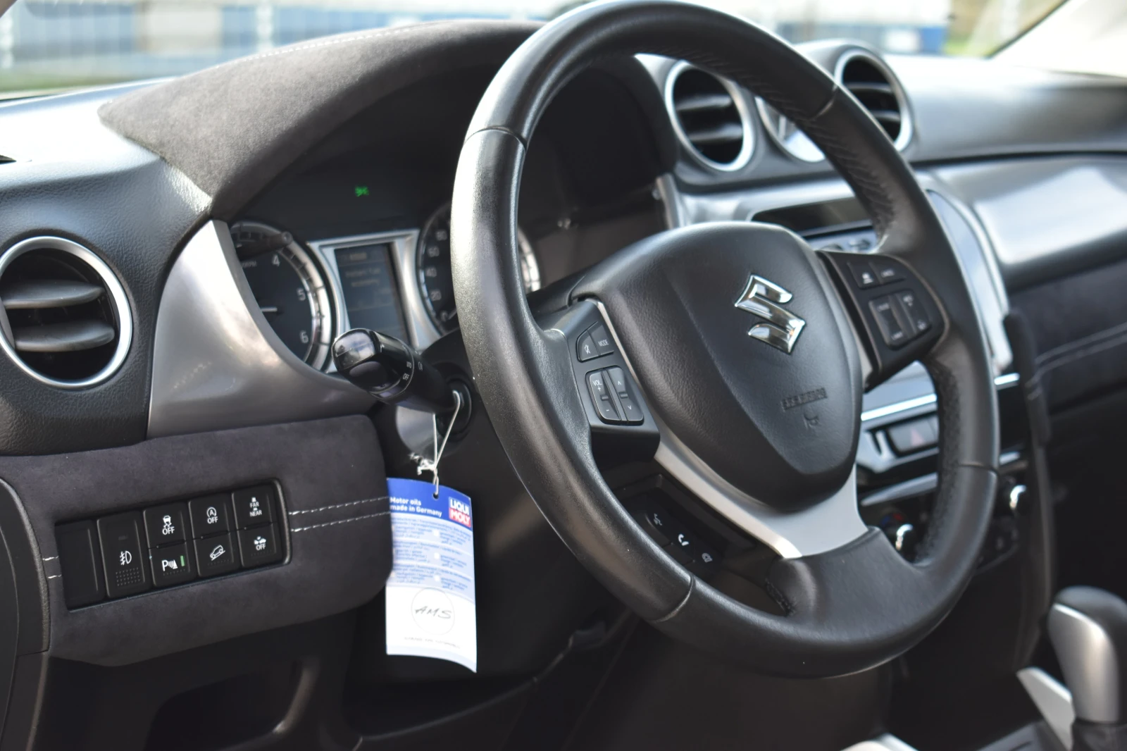 Suzuki Vitara 1.6D* SERGIO-CELANO* 4x4* FULL - изображение 9 | Auto.bg Suzuki Vitara 1.6D* SERGIO-CELANO* 4x4* FULL - изображение 9