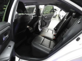 Toyota Camry Hybrid Xle | Auto.bg — изображение 12 Toyota Camry Hybrid Xle | Auto.bg — изображение 12
