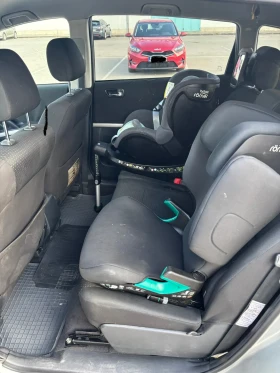 Toyota Corolla verso 2.2 D4D | Auto.bg — изображение 10 Toyota Corolla verso 2.2 D4D | Auto.bg — изображение 10