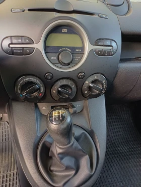 Mazda 2 1.3 | Mobile.bg — малка снимка 4