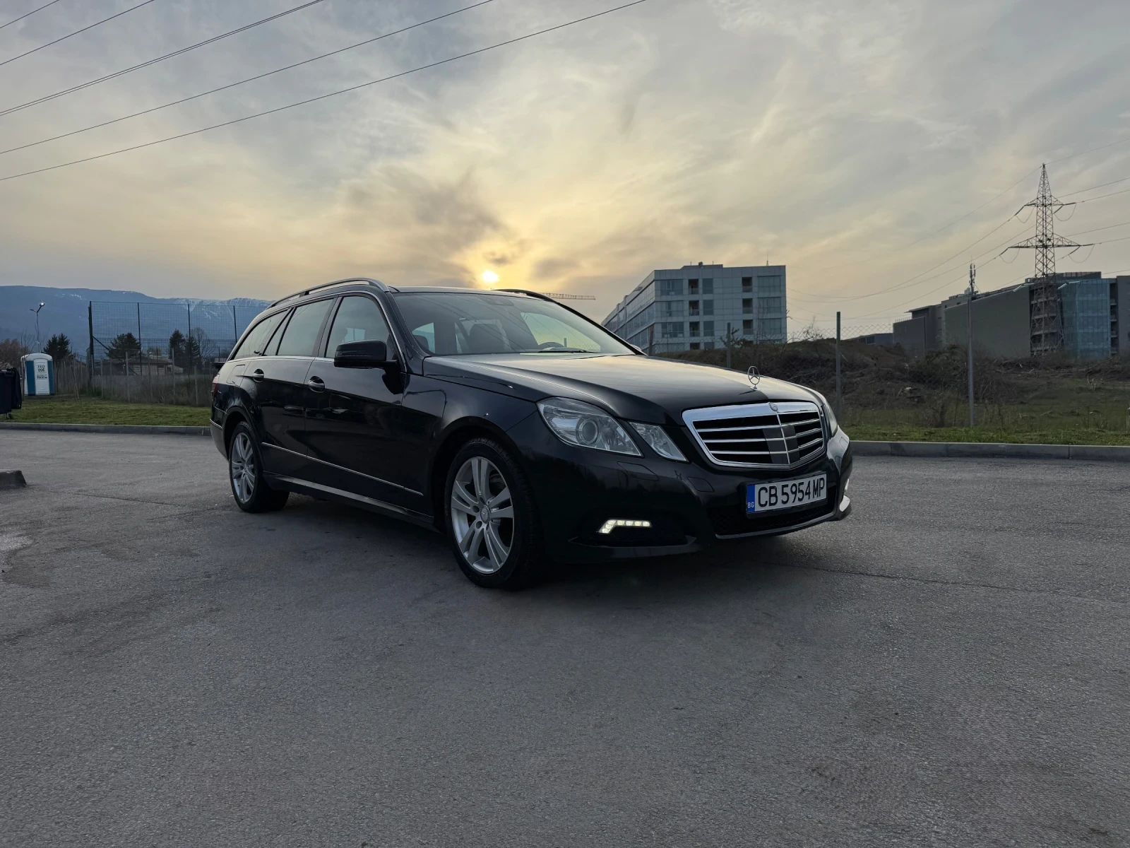 Mercedes-Benz E 350 4 MATIC | Auto.bg — изображение 1 Mercedes-Benz E 350 4 MATIC | Auto.bg — изображение 1