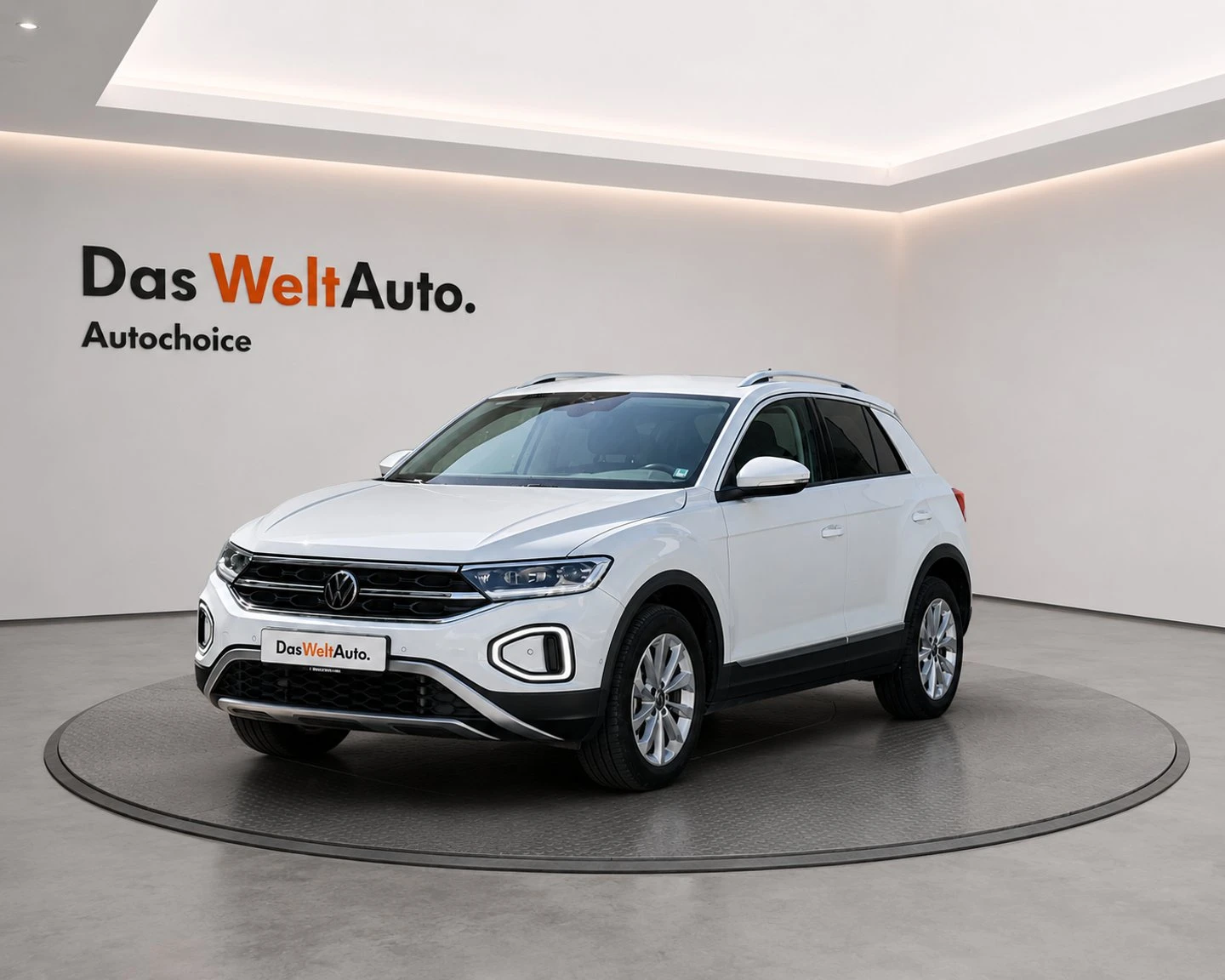 VW T-Roc undefined | Auto.bg — изображение 1 VW T-Roc undefined | Auto.bg — изображение 1