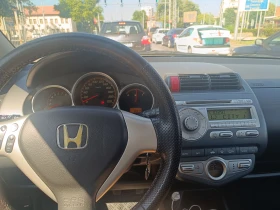 Honda Jazz - 1549 € / 3029.58 лв. - 81339520 14 | Car24.bg Honda Jazz - 1549 € / 3029.58 лв. - 81339520 14