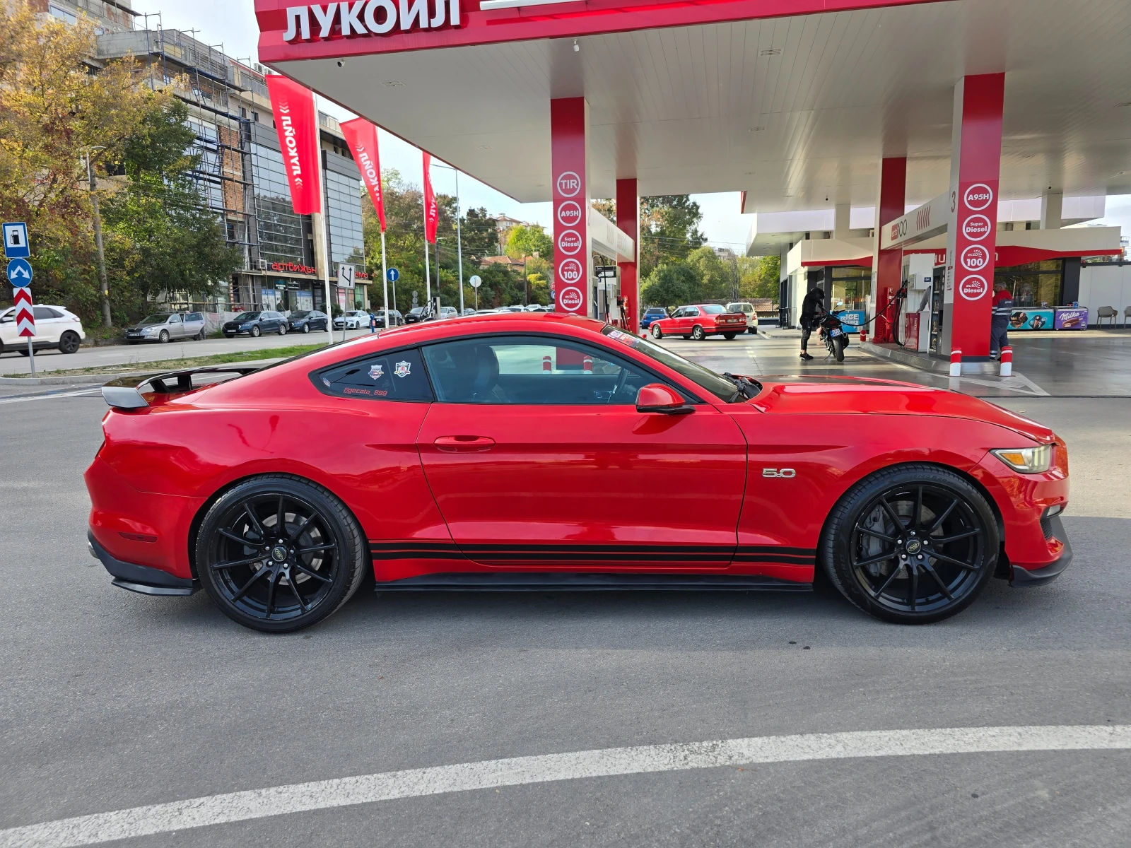 Ford Mustang 5.0 GT 350 pack Premium - изображение 5 | Auto.bg Ford Mustang 5.0 GT 350 pack Premium - изображение 5