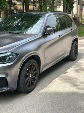 BMW X5 * СИВ САТЕН * ОБДУХВАНЕ * ХЕД-ЪП * М ПАКЕТ