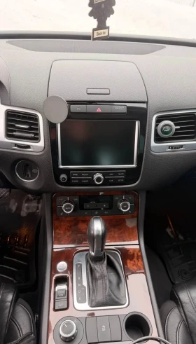 VW Touareg DynAudio/Подгрев/Панорама/4х4/2ключа/карфакс - 16500 € / 32271.19 лв. - 16063621 9 | Car24.bg VW Touareg DynAudio/Подгрев/Панорама/4х4/2ключа/карфакс - 16500 € / 32271.19 лв. - 16063621 9