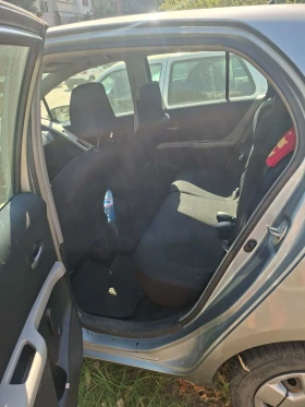Toyota Yaris - 1600 € / 3129.33 лв. - 17243449 7 | Car24.bg Toyota Yaris - 1600 € / 3129.33 лв. - 17243449 7