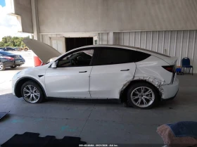 Tesla Model Y Long Range AWD - 13500 € - 84762249 13 | Car24.bg Tesla Model Y Long Range AWD - 13500 € - 84762249 13