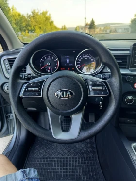 Kia Ceed 1.4/100кс.* * * - 10990 € / 21494.57 лв. - 44146847 11 | Car24.bg Kia Ceed 1.4/100кс.* * * - 10990 € / 21494.57 лв. - 44146847 11
