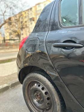 Renault Clio 1.2 75HP CLIMA - 1400 € / 2738.16 лв. - 11198134 5 | Car24.bg Renault Clio 1.2 75HP CLIMA - 1400 € / 2738.16 лв. - 11198134 5