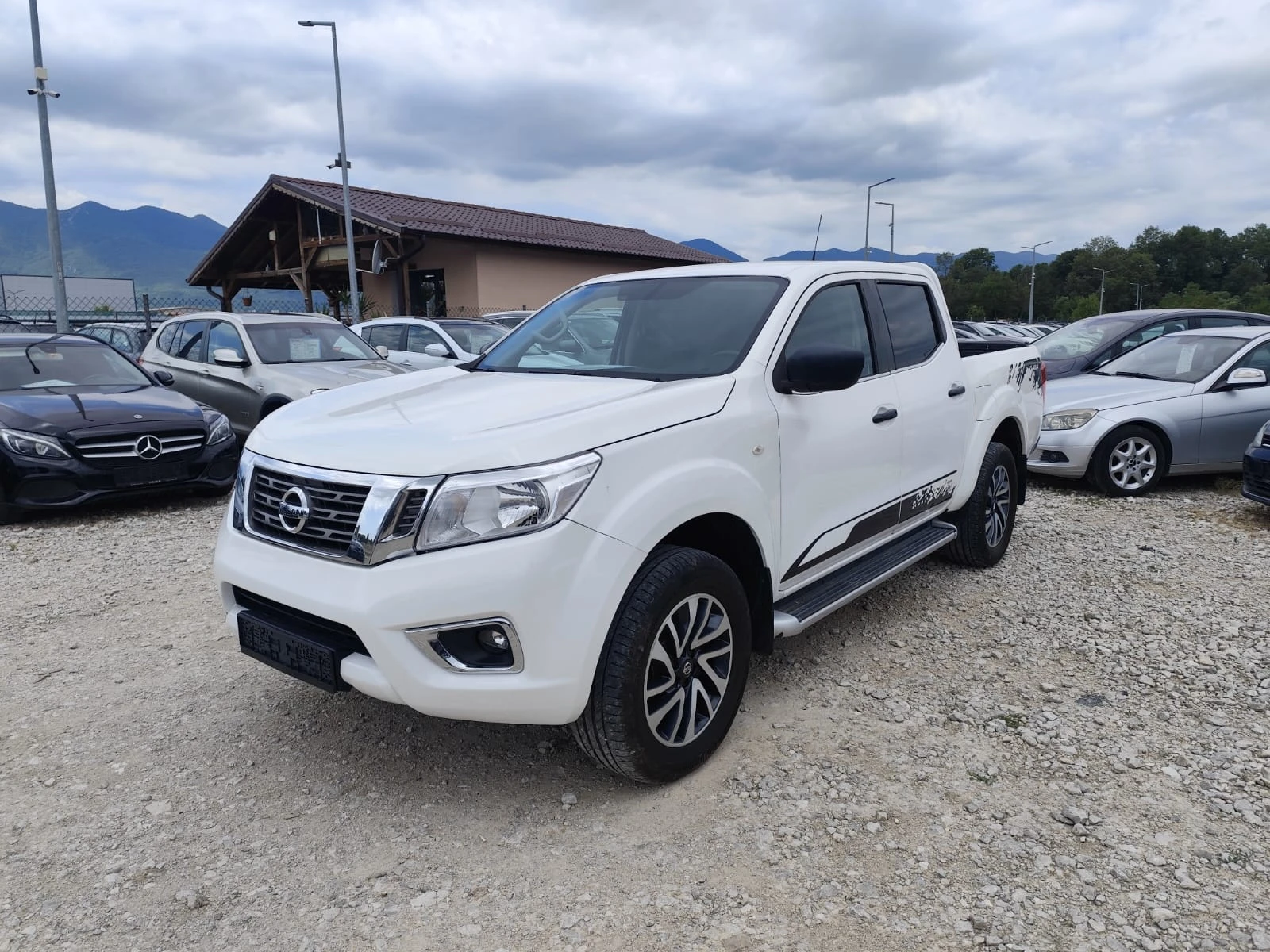 Nissan Navara 2.3 дизел Италия | Auto.bg — изображение 1 Nissan Navara 2.3 дизел Италия | Auto.bg — изображение 1