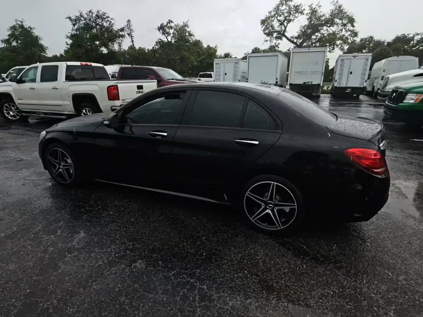 Mercedes-Benz C 43 AMG * 4MATIC* PANO* BURMESTER* PODGREV - изображение 2 | Auto.bg Mercedes-Benz C 43 AMG * 4MATIC* PANO* BURMESTER* PODGREV - изображение 2