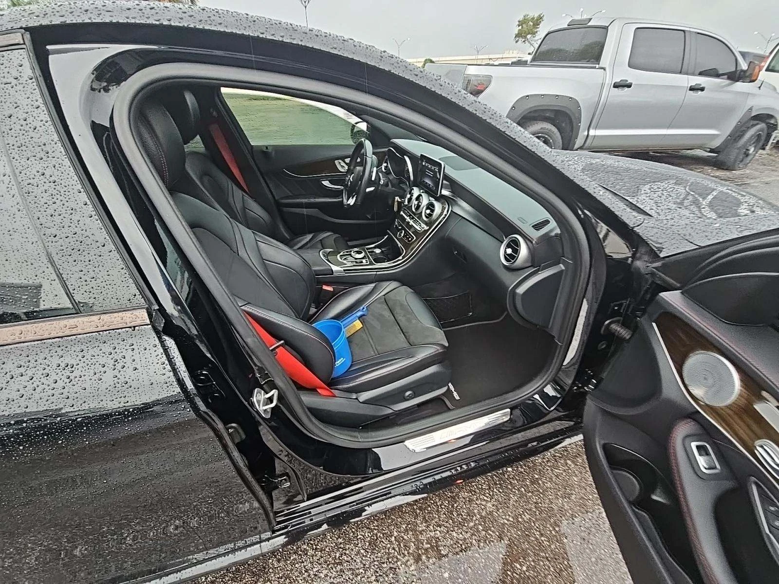 Mercedes-Benz C 43 AMG * 4MATIC* PANO* BURMESTER* PODGREV - изображение 9 | Auto.bg Mercedes-Benz C 43 AMG * 4MATIC* PANO* BURMESTER* PODGREV - изображение 9