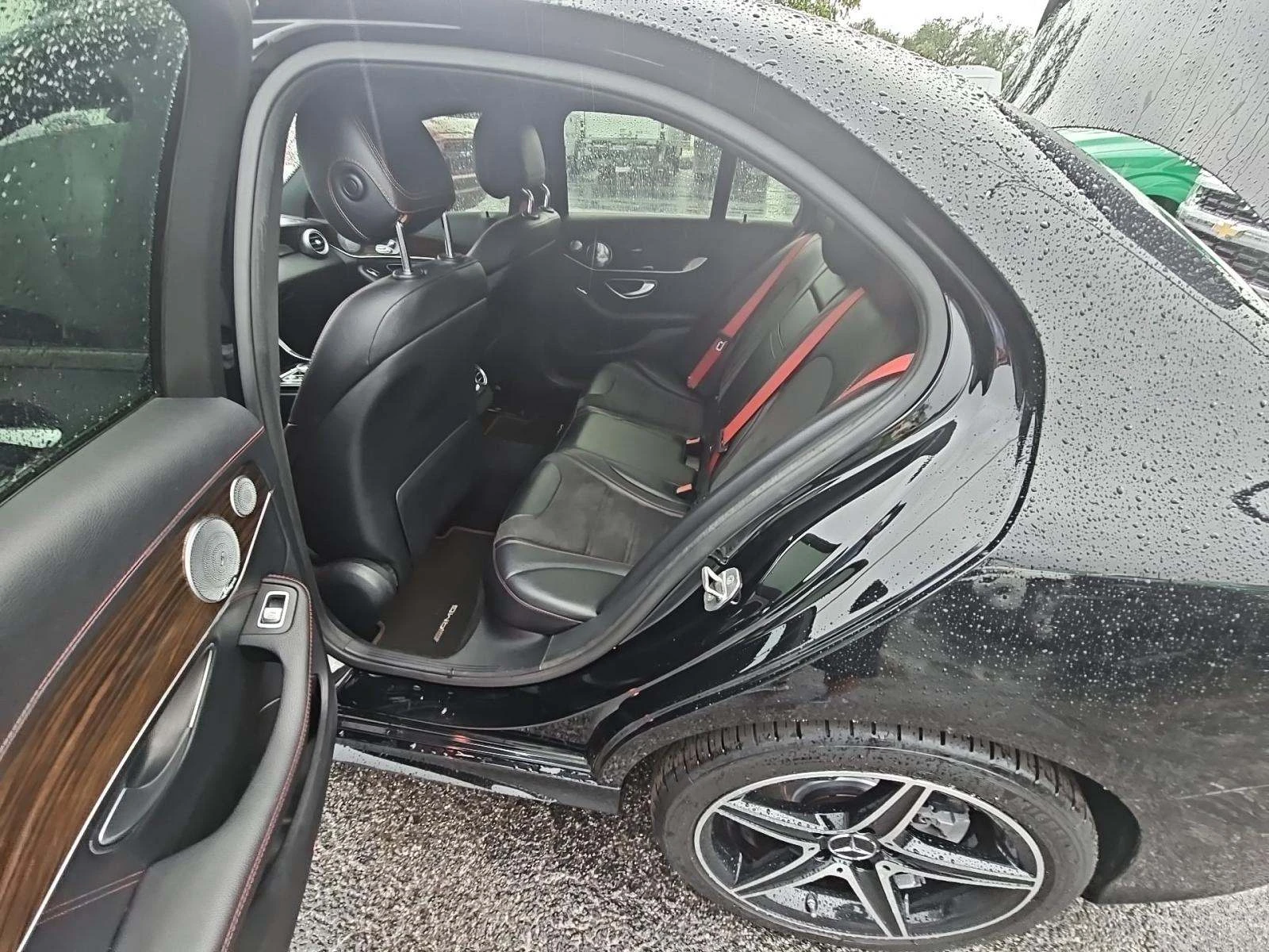 Mercedes-Benz C 43 AMG * 4MATIC* PANO* BURMESTER* PODGREV - изображение 10 | Auto.bg Mercedes-Benz C 43 AMG * 4MATIC* PANO* BURMESTER* PODGREV - изображение 10