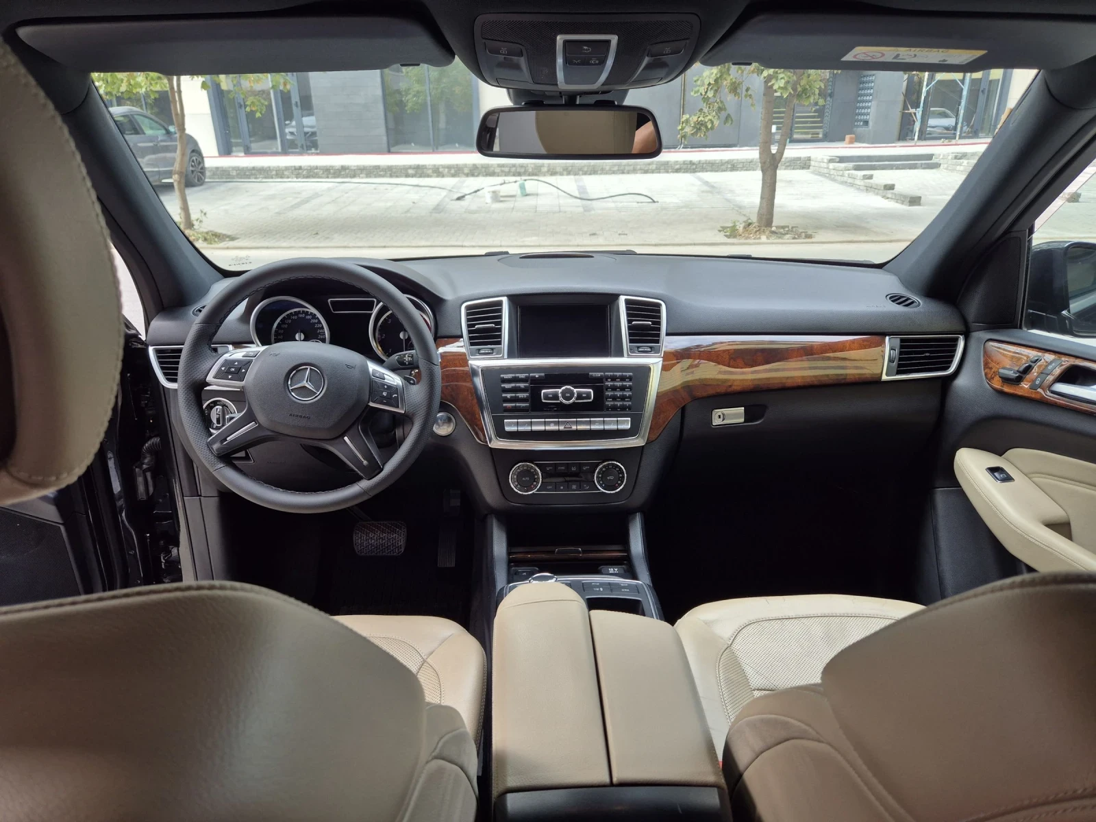 Mercedes-Benz ML 350 AMG PAKET /ОБДУХВАНЕ/KEY LESS GO/ ПОДГРЕВ  - изображение 7 | Auto.bg Mercedes-Benz ML 350 AMG PAKET /ОБДУХВАНЕ/KEY LESS GO/ ПОДГРЕВ  - изображение 7