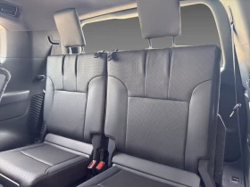 Toyota Land cruiser 300-VX* 6+ 1* TV* DISTR* MEMORY* 360CAM* KEYLESS | Auto.bg — изображение 15 Toyota Land cruiser 300-VX* 6+ 1* TV* DISTR* MEMORY* 360CAM* KEYLESS | Auto.bg — изображение 15
