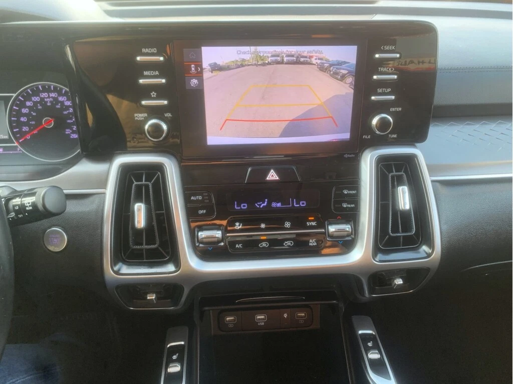 Kia Sorento 1 собственик* 2 ключа* 7 местна - изображение 9 | Auto.bg Kia Sorento 1 собственик* 2 ключа* 7 местна - изображение 9