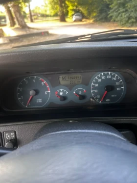 Nissan Terrano 2.7TDI Италия | Auto.bg — изображение 7 Nissan Terrano 2.7TDI Италия | Auto.bg — изображение 7