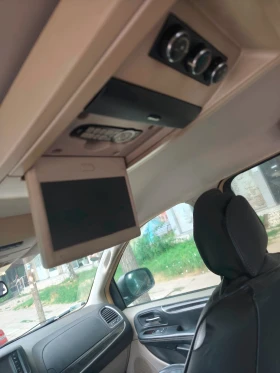 Lancia Voyager - 6500 € / 12712.90 лв. - 99357168 8 | Car24.bg Lancia Voyager - 6500 € / 12712.90 лв. - 99357168 8