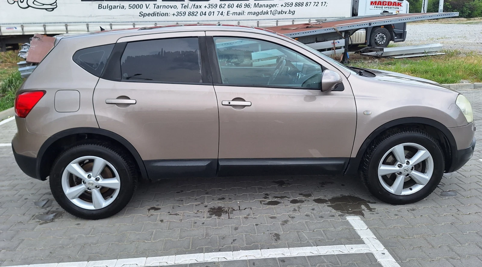 Nissan Qashqai 2.0 dci 4x4 - изображение 6 | Auto.bg Nissan Qashqai 2.0 dci 4x4 - изображение 6