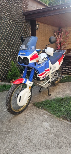 Honda Xrv 650 Africa Twin-Dakar Rally | Auto.bg — изображение 3 Honda Xrv 650 Africa Twin-Dakar Rally | Auto.bg — изображение 3