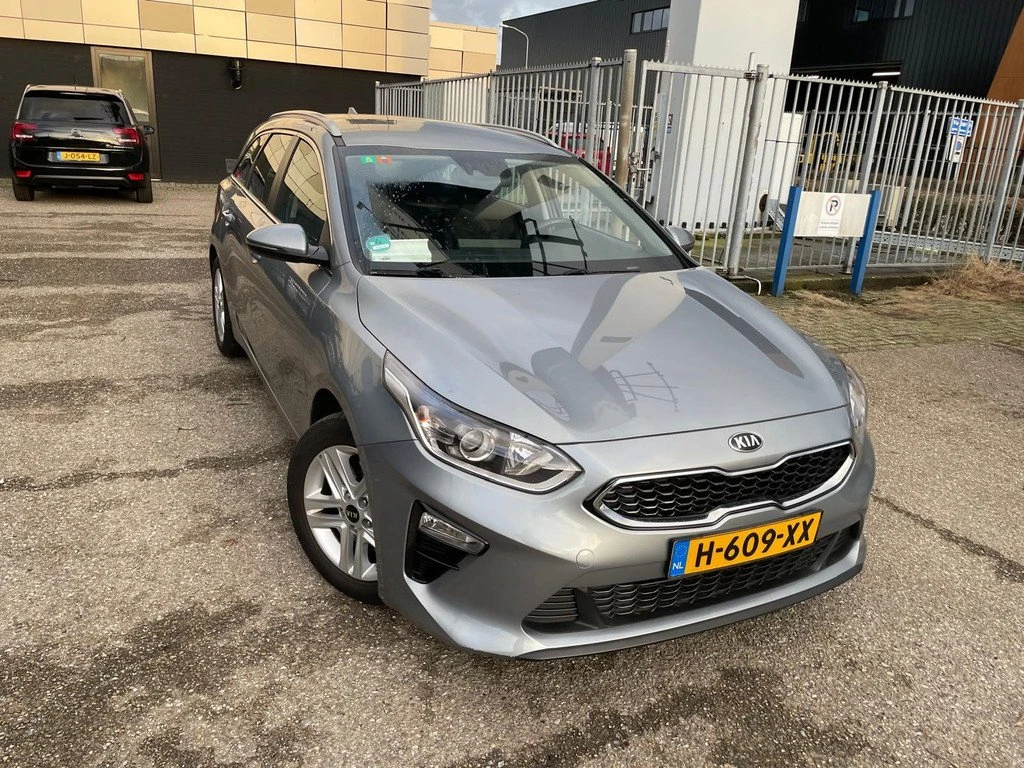 Kia Ceed 1.0 T-GDI DynamicLine | Auto.bg — изображение 1 Kia Ceed 1.0 T-GDI DynamicLine | Auto.bg — изображение 1