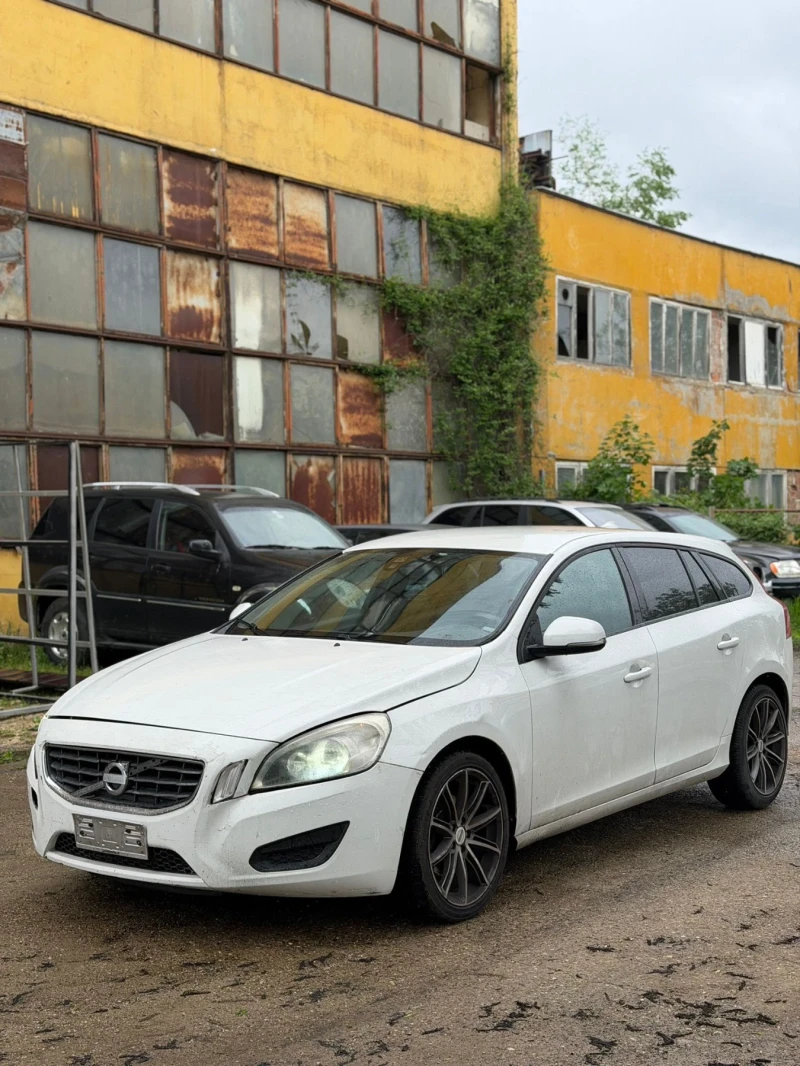 Volvo V60 - 11 € - 47333663 1 | Car24.bg Volvo V60 - 11 € - 47333663 1