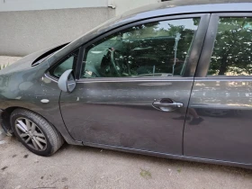 Toyota Auris - 2700 € / 5280.74 лв. - 59349810 2 | Car24.bg Toyota Auris - 2700 € / 5280.74 лв. - 59349810 2