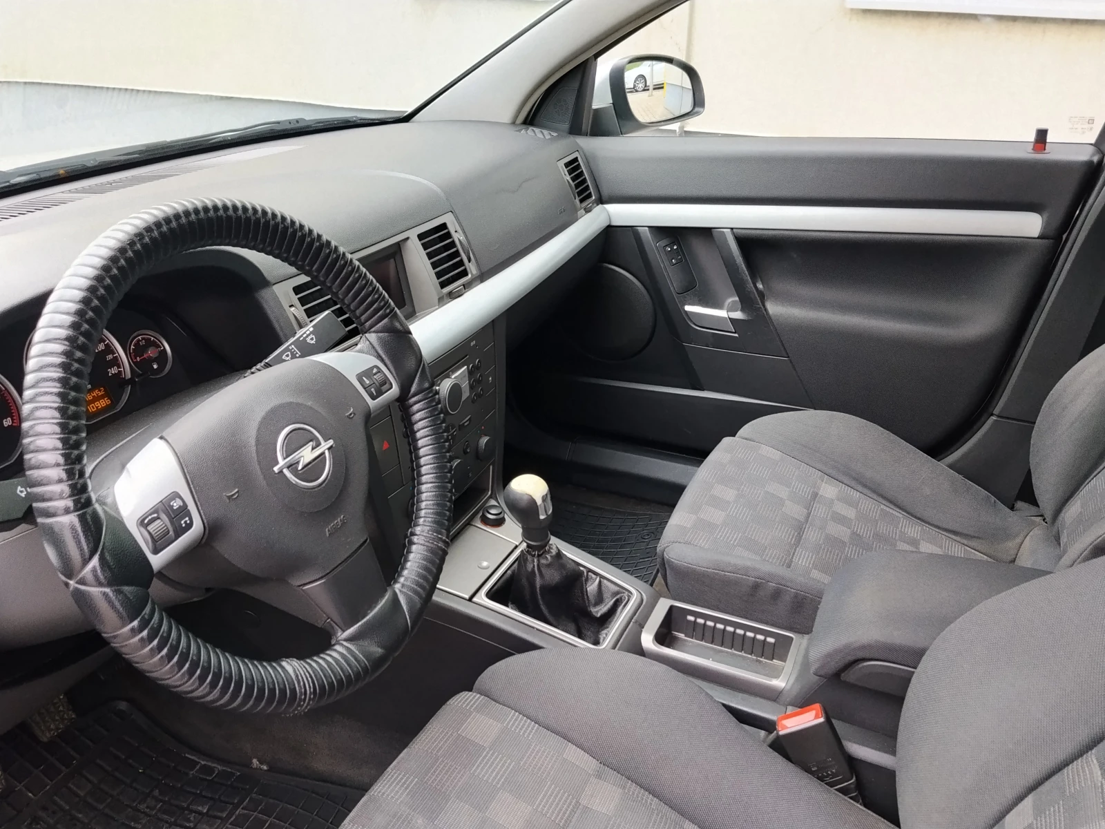 Opel Vectra 1.9JTD.120к.GTS.E4 - изображение 8 | Auto.bg Opel Vectra 1.9JTD.120к.GTS.E4 - изображение 8