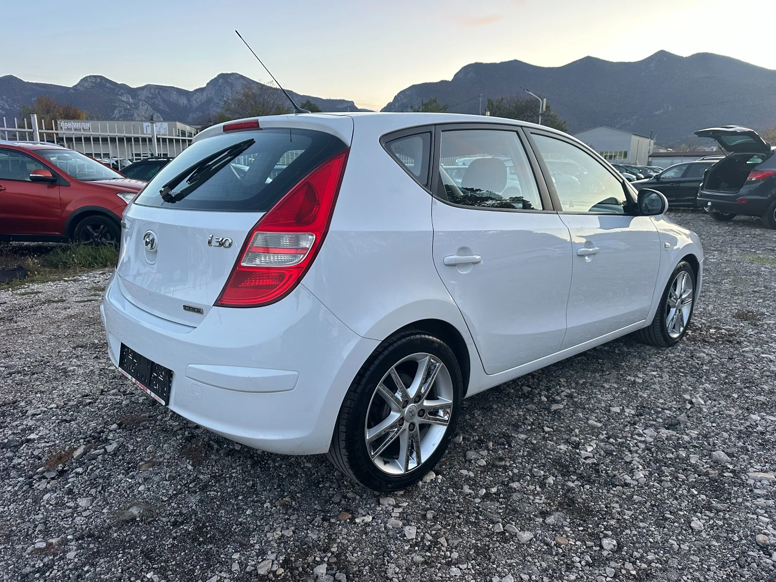 Hyundai I30 1, 6CRDI-116kc - изображение 3 | Auto.bg Hyundai I30 1, 6CRDI-116kc - изображение 3