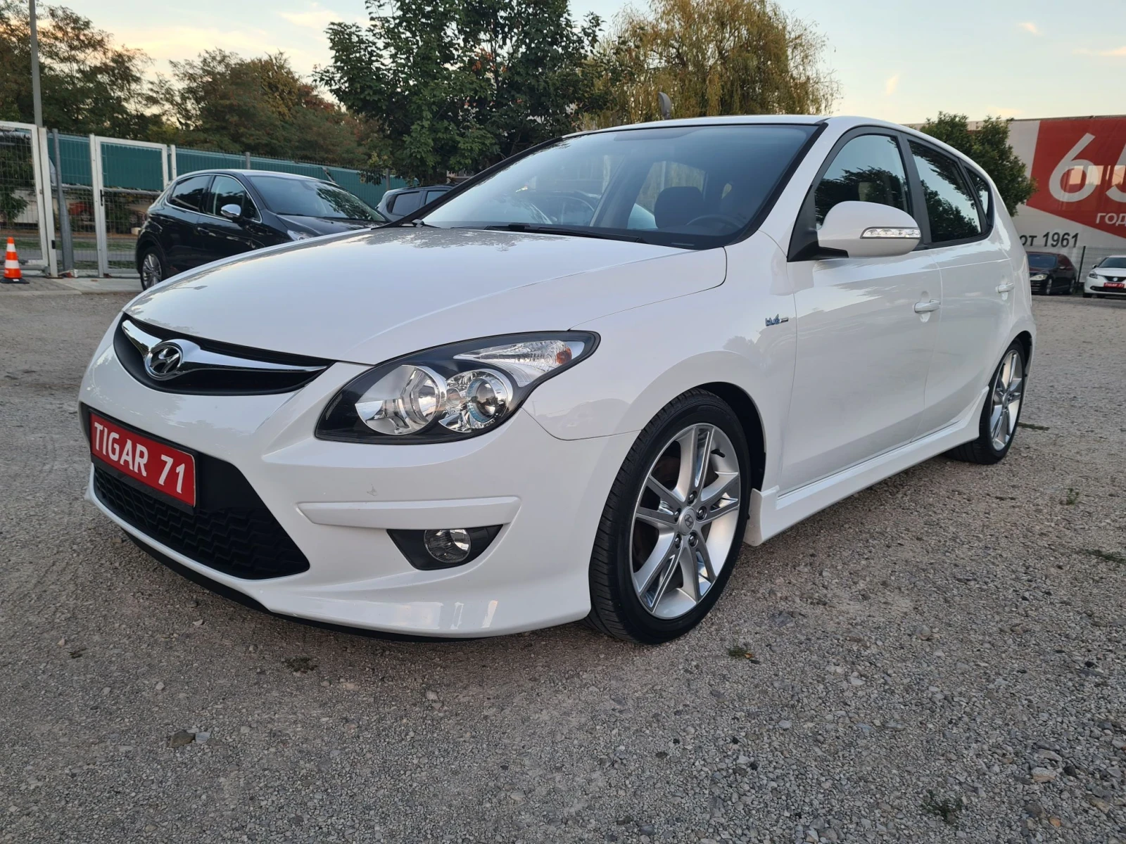 Hyundai I30 1.6i 16V 126p.s SWISS | Auto.bg — изображение 1 Hyundai I30 1.6i 16V 126p.s SWISS | Auto.bg — изображение 1