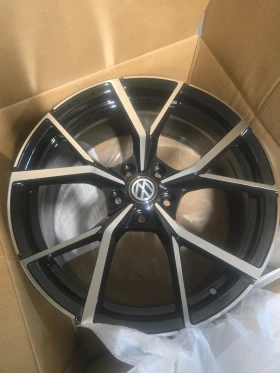 VW T-Roc R line - 33000 € / 64542.39 лв. - 36584011 5 | Car24.bg VW T-Roc R line - 33000 € / 64542.39 лв. - 36584011 5