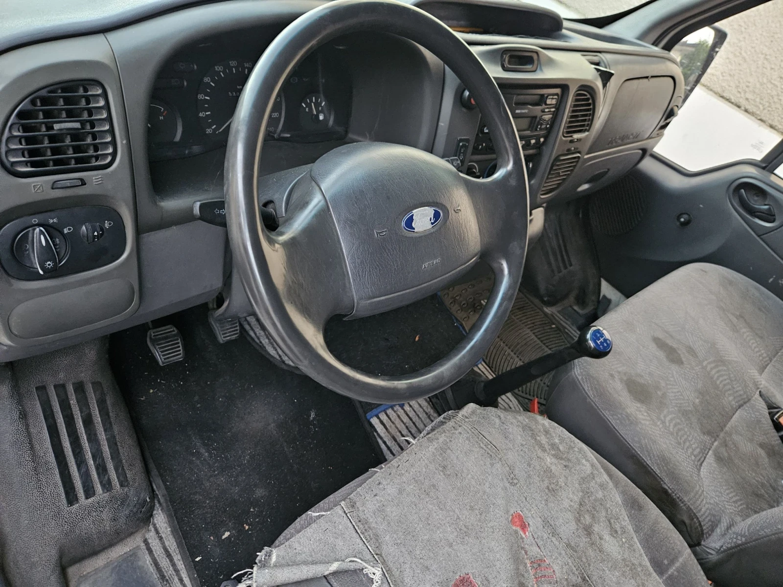 Ford Transit БУСА СЕ ПРОДАВА ЦЯЛ ЗА ЧАСТИ! - изображение 9 | Auto.bg Ford Transit БУСА СЕ ПРОДАВА ЦЯЛ ЗА ЧАСТИ! - изображение 9